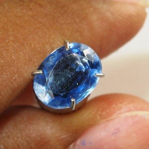 Permata Natural Blue Kyanite 1.59 carat
