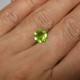 Round Green Peridot 1.87 carat gambaran ukuran dijari