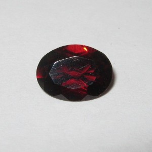 Batu Permata Natural Red Garnet Pyrope 1.31 carat