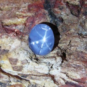 Batu Mulia Oval Grey Star Sapphire 1.12 carat