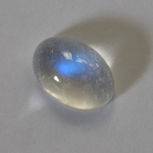 Batu Mulia Natural Moonstone Blue Flash 3.31 carat