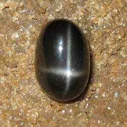 Star Diopside 5.46 carat Oval Cabochon Glossy Black