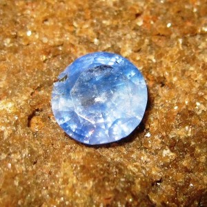 Safir Biru Round Cut 0.76 carat