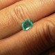 Rectangular Green Emerald 0.87 carat Gambaran ukuran di jari