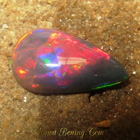 Batu Mulia Black Opal Multi Color Tetes Air 1.65 carat