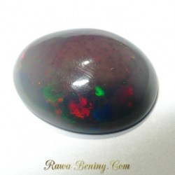 Batu Black Opal Multi Color 3.30 carat