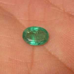 Green Natural Emerald 0.82 cts