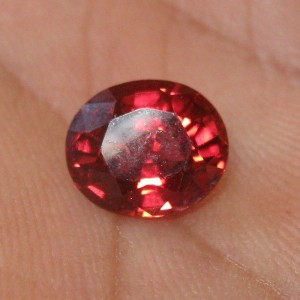 Batu Garnet Almandite 2.14 carat